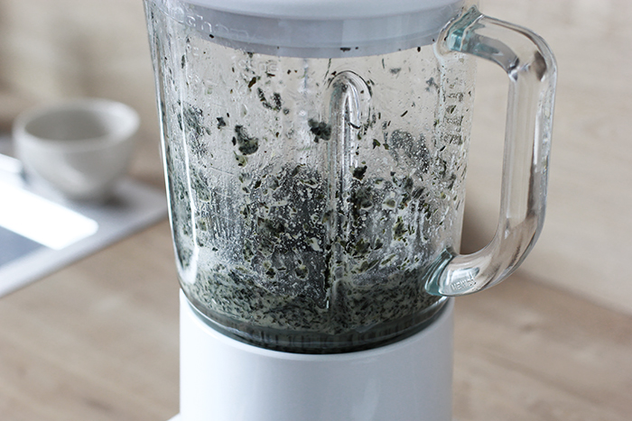 Savez-vous-gouter-les-algues-pesto-kitchenaid-blender