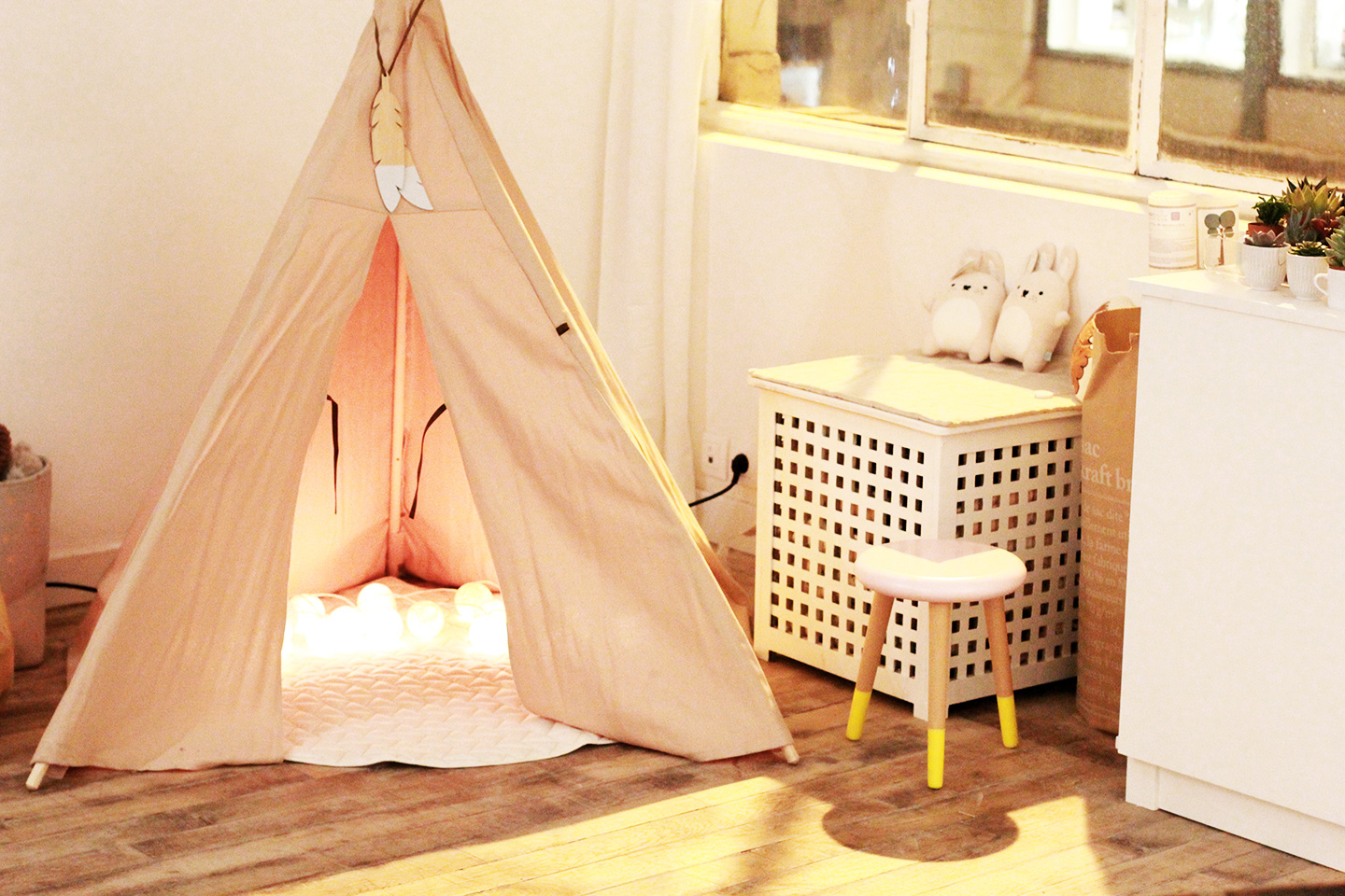 french-blossom-showroom-concept-store-rennes-tipi